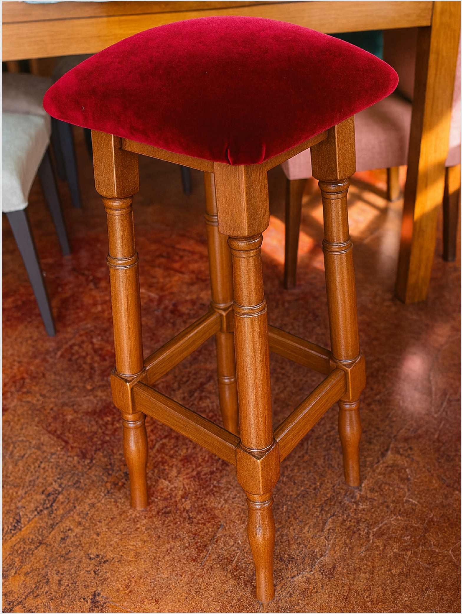 22 INGLESA SIN RESPALDO - Imagen 1